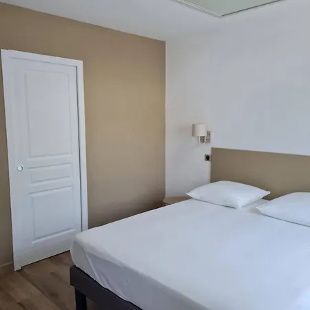 Du Port Meuble De Tourisme 4 Etoiles Avec Piscine Privee Et Chauffee *